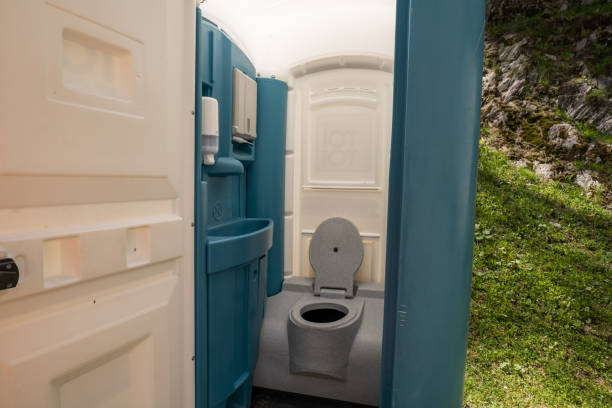 Best Portable restroom trailer rental  in Alpine, NJ