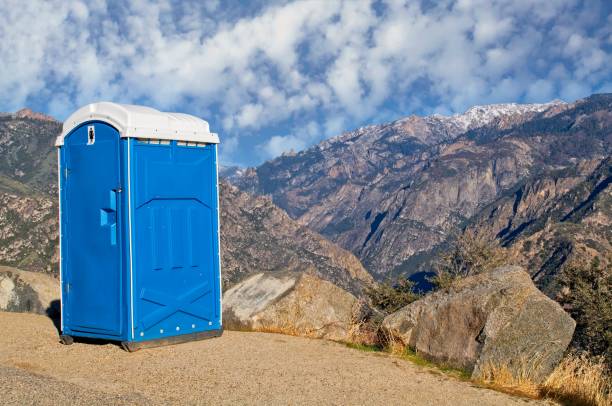 Portable Toilet Options We Offer in Alpine, NJ